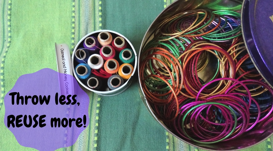 Use cookie tins to store sewing thread or trinkets